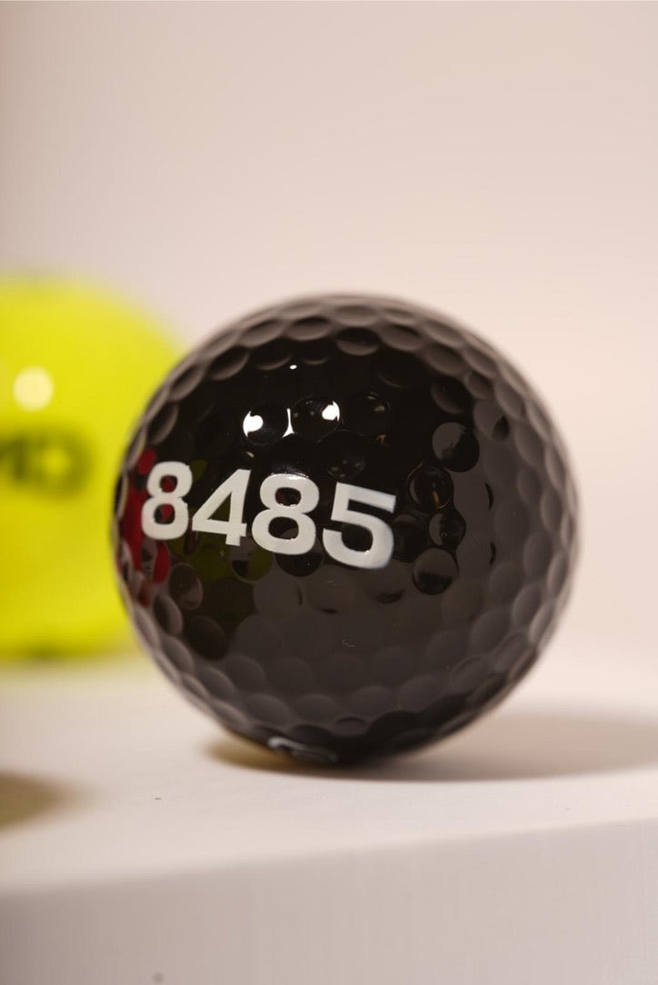 custom numbers printed on the golf balls